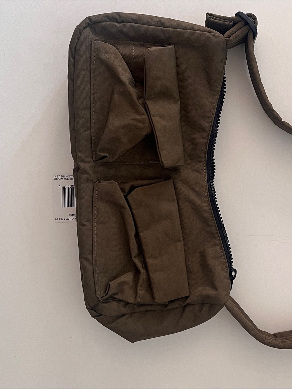 Baggu small Crescent Bag with outside pockets